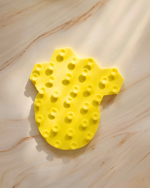 Busy Bee Lick Mat 🐝 - View 2